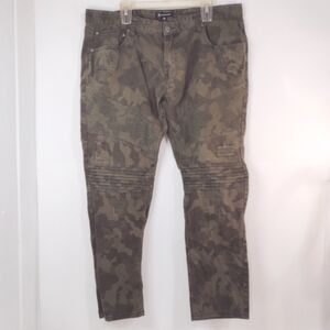 I-N-C. International concepts. Men's camo pants size (40W)